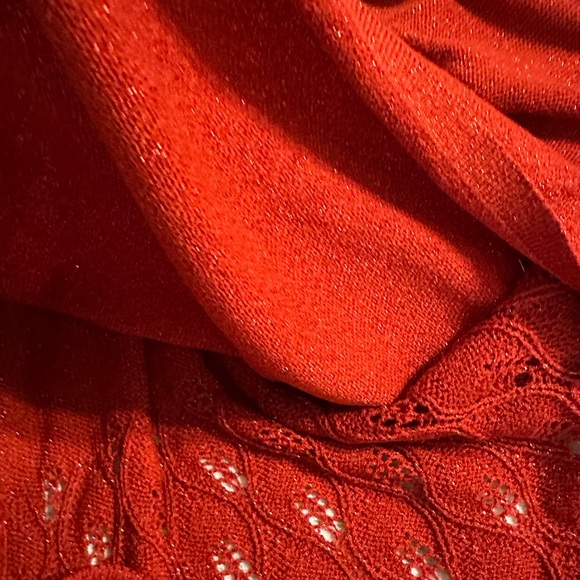 Classy red Alfred Dunner sweater - Picture 10 of 11